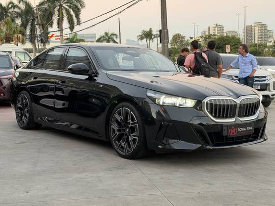 BMW 530e 2.0 TWINPOWER PHEV M SPORT AUTOMÁTICO BMW 530e 2.0 TWINPOWER PHEV M SPORT AUTOMÁTICO
